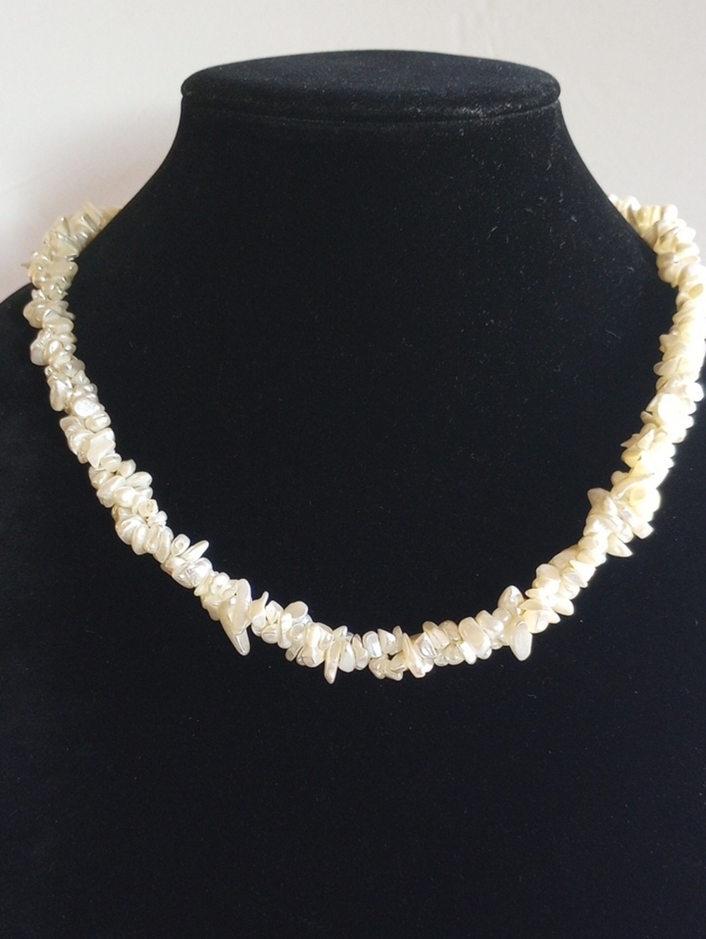 Freshwater Pearl Chip Necklace - Cream Elegance